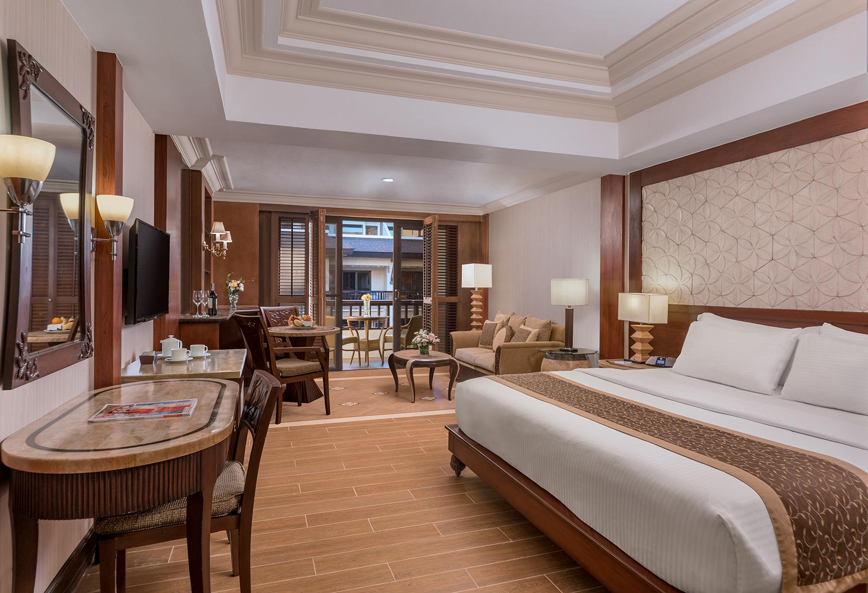 Henann Regency Resort And Spa Balabag  Exterior photo Deluxe Room