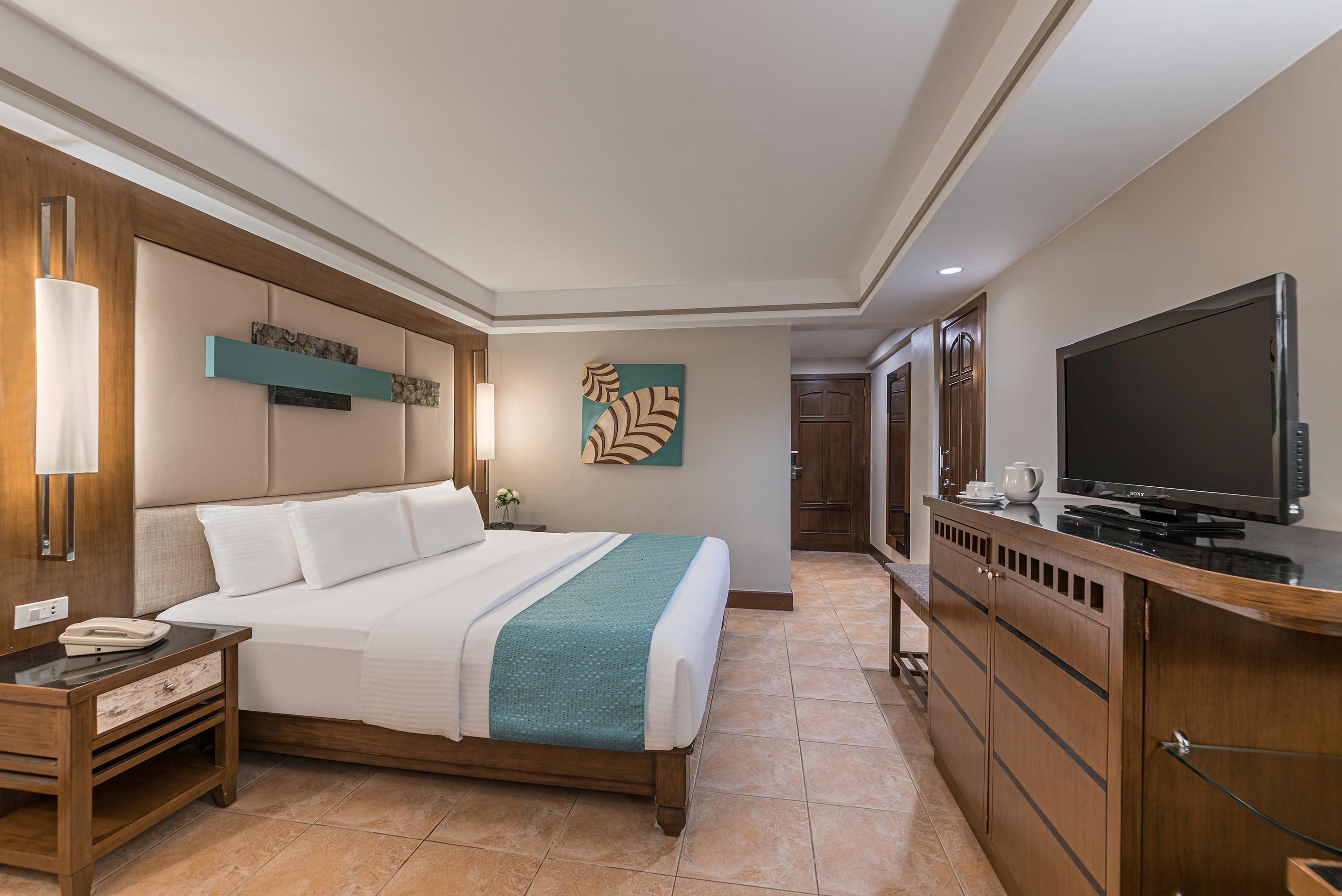 Henann Regency Resort And Spa Balabag  Exterior photo Deluxe Room
